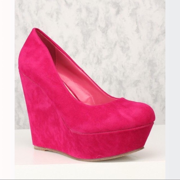 Sexy Fuchsia Close Toe Platform Wedges - Picture 3 of 5